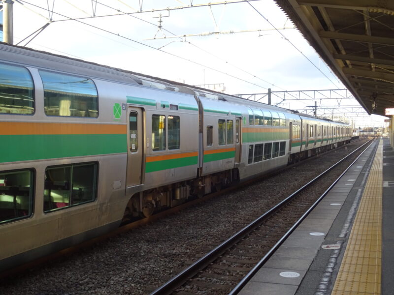 三島駅でE231系の車両を見る