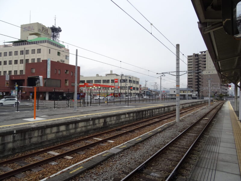 富士宮駅・ホームの南側