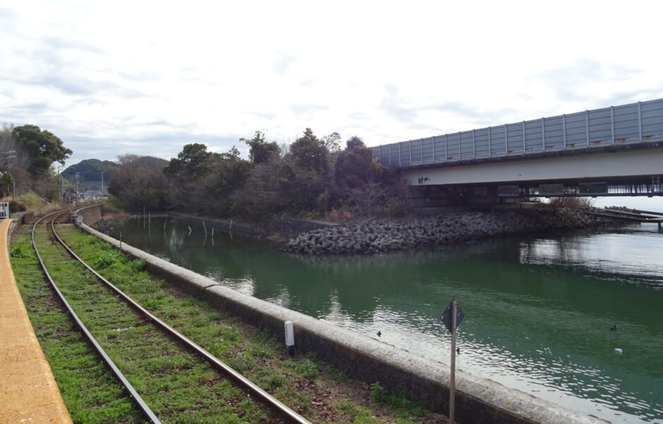 天浜線・浜名湖佐久米駅から掛川方面を見る
