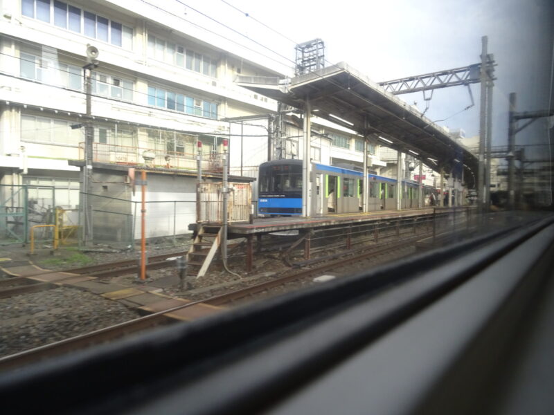 JR線から東武鉄道を見る