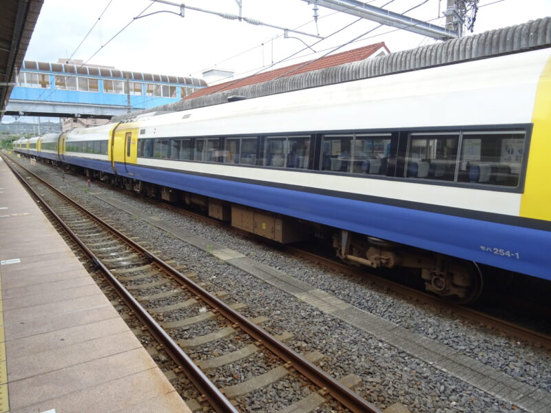 安房鴨川駅でE255