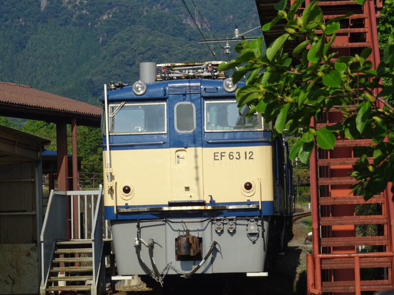 碓氷鉄道文化村にEF63が停車中