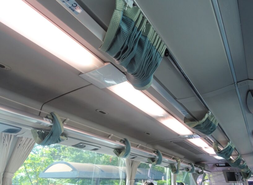 JRバス関東のバス車内と窓
