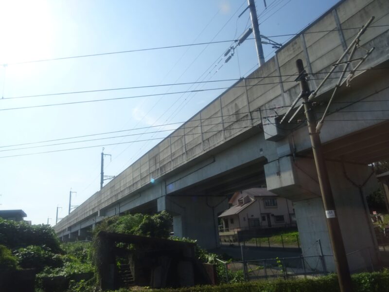 肥後伊倉～木葉で九州新幹線と交差