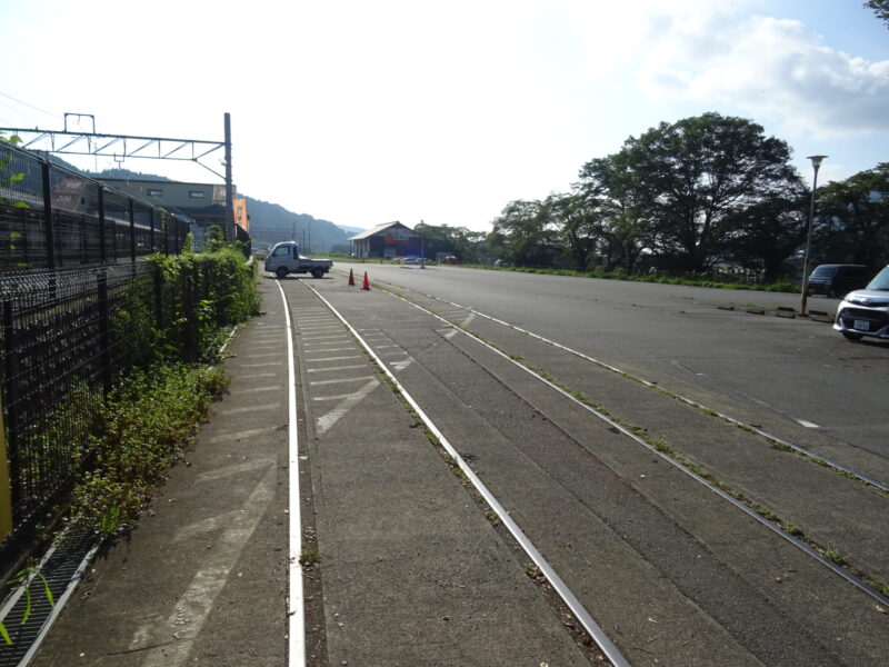 横川駅の横にある旧信越本線の線路