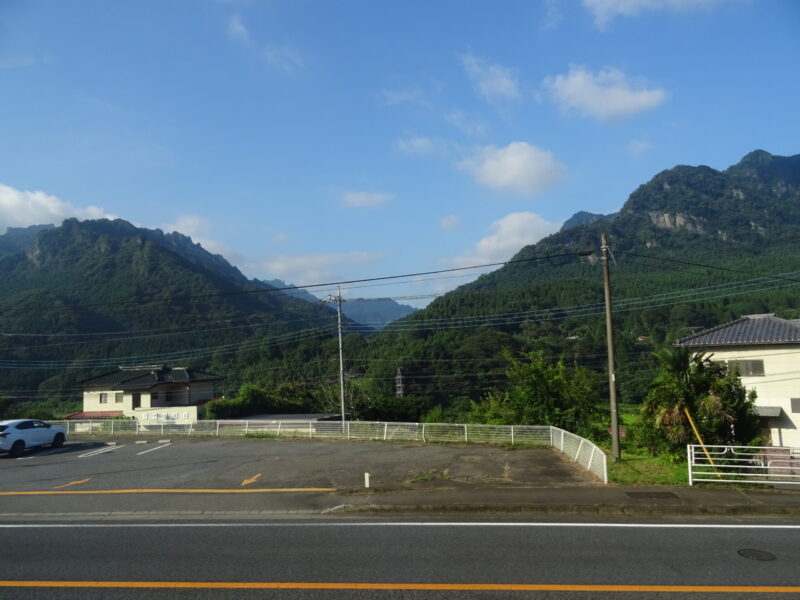 信越本線と国道１８号線が並行している