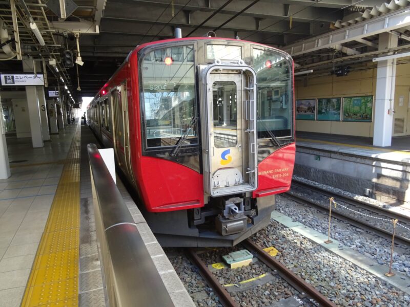 長野駅でしなの鉄道ＳＲ１系を見る