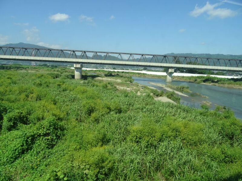 千曲川をしなの鉄道の線路が跨ぐ