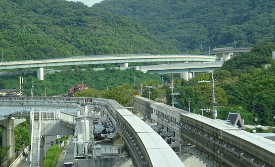 企救丘駅から続く線路