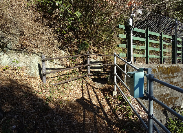 田本駅入口