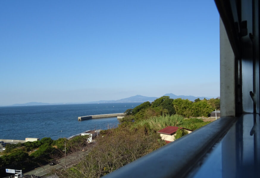 三角線から熊本の山が見える