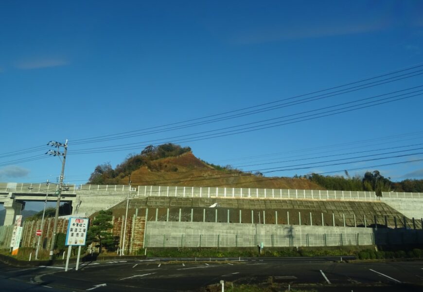 敦賀駅付近で工事中の北陸新幹線
