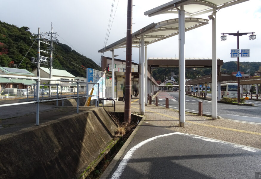 倉吉線の停車ホームだった倉吉駅