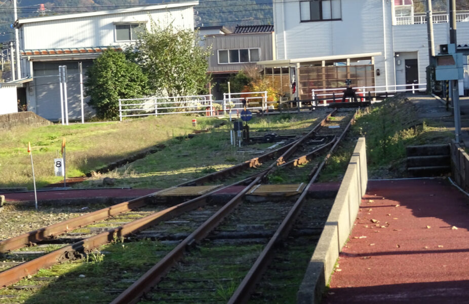 城端線城端駅にある車止め