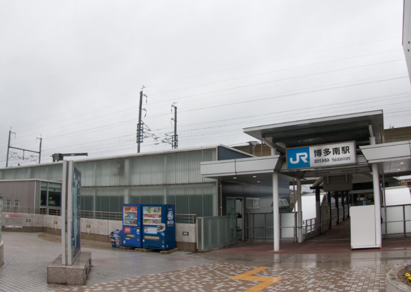 博多南駅前の広場