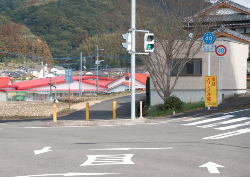 国鉄世知原線跡・吉井駅近くの信号から世知原方面