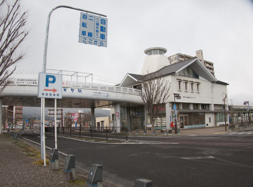 松浦鉄道・伊万里駅の駅舎