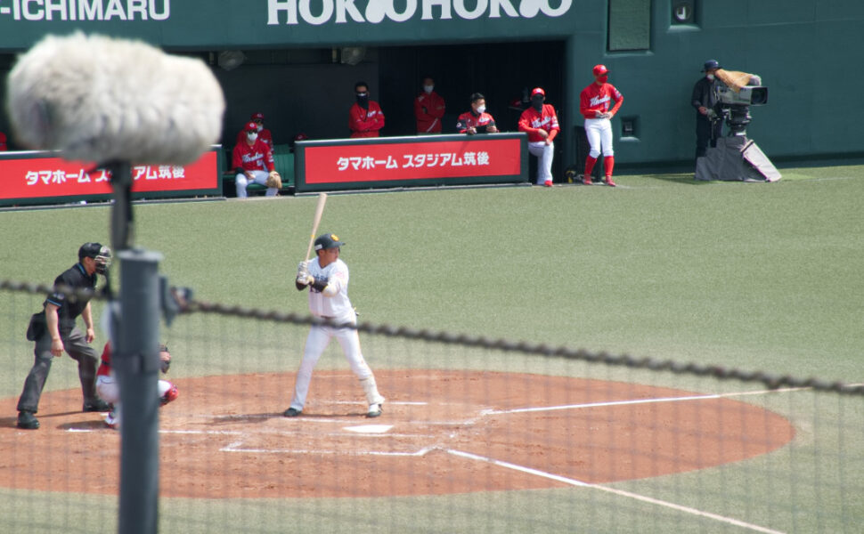 バッターはホークスの井上選手