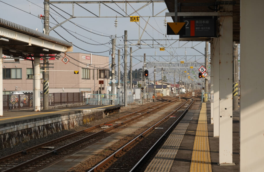 大曲駅・奥羽本線ホーム