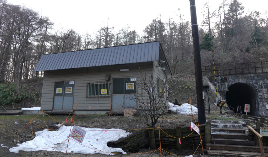 小幌駅の保線所詰所