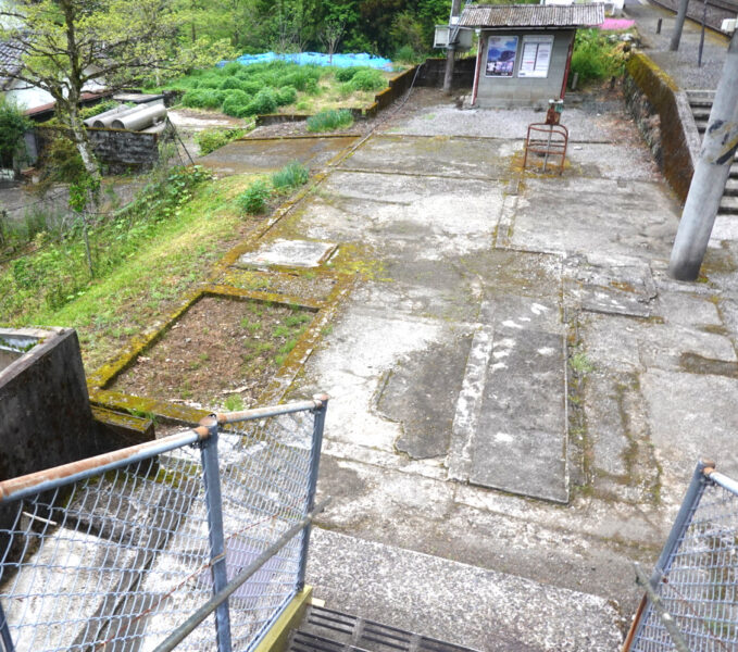 宗太郎駅の駅舎跡地