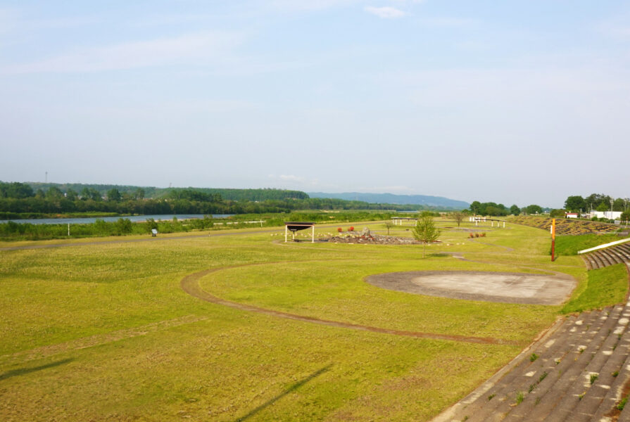 十勝大橋近くの広場・公園