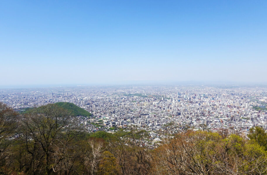 藻岩山山頂から琴似・発寒方面の景色