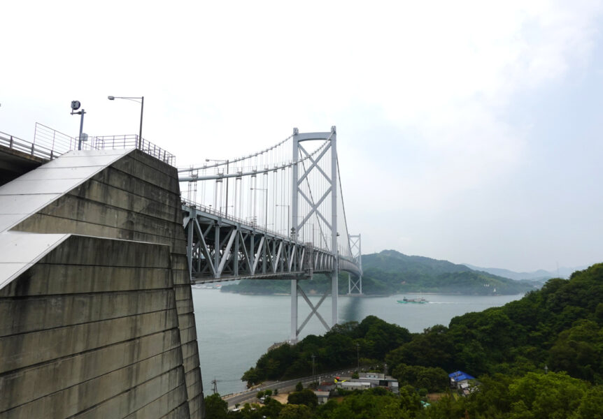 向島より因島大橋を眺めるa