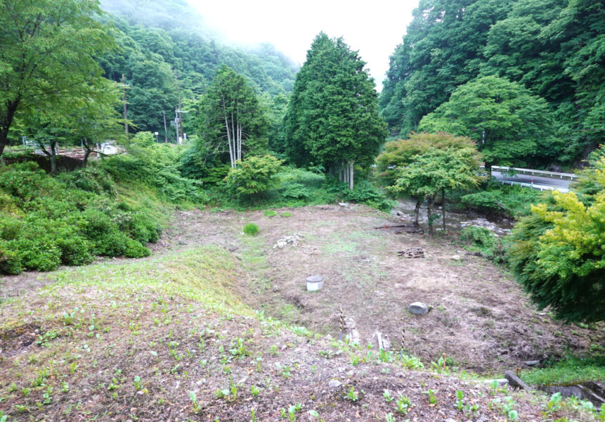 備後落合駅の駅舎横