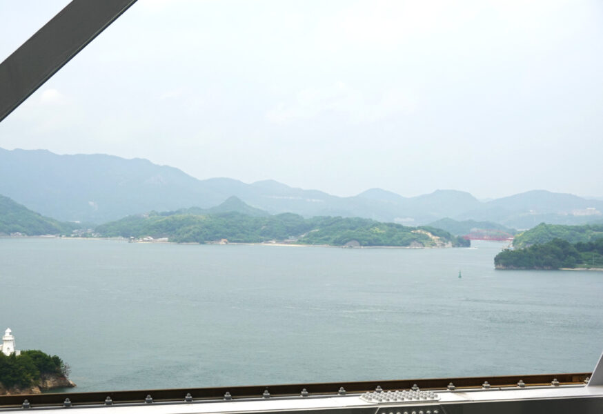 因島大橋から岩子島＆向島大橋を眺める
