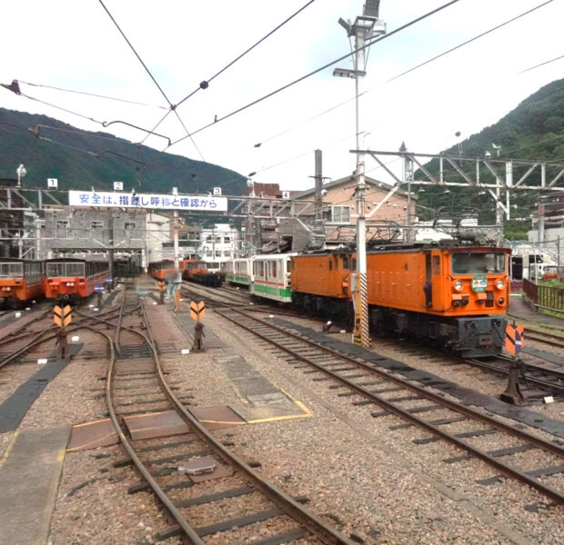 黒部峡谷鉄道の車庫