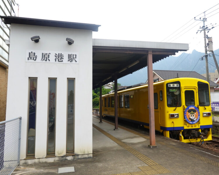 島原港駅の駅舎