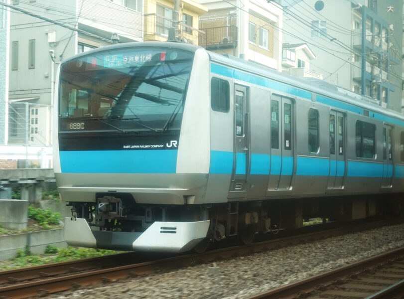 大森～大井町駅間で並走バトル