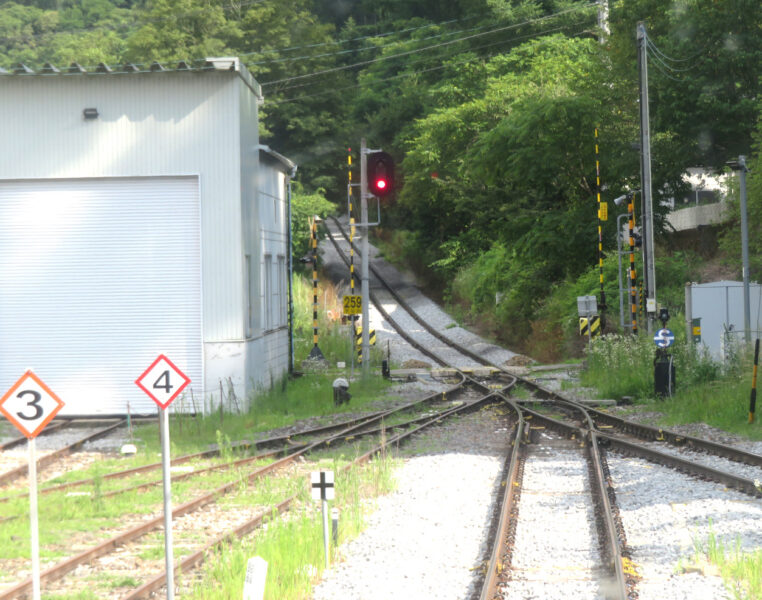 信濃川上駅より先の線路（野辺山方面）