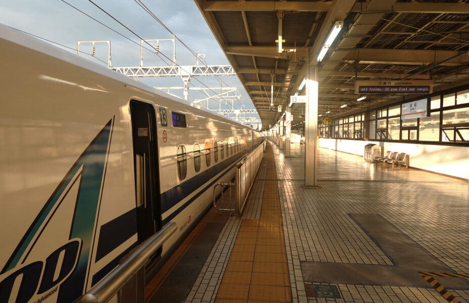 浜松駅　新幹線ホーム（東京方面）