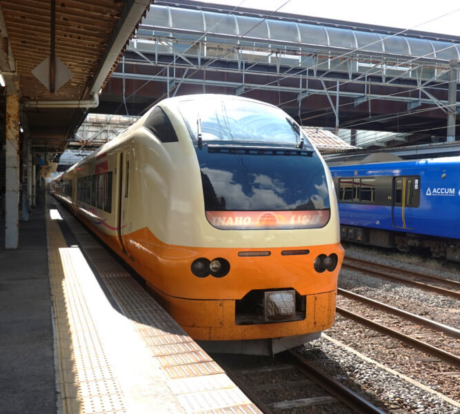 特急いなほ１号（秋田駅）