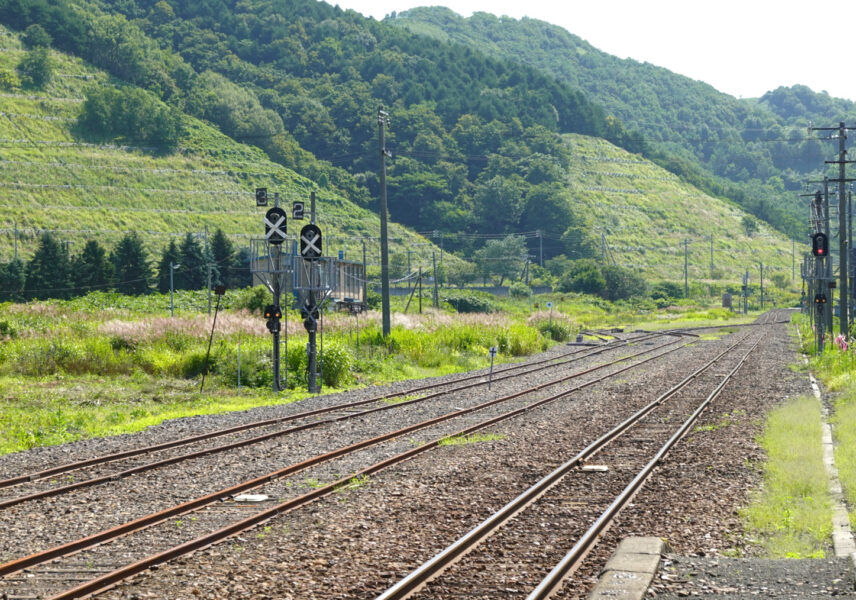 深川方面・出発信号機（留萌駅）