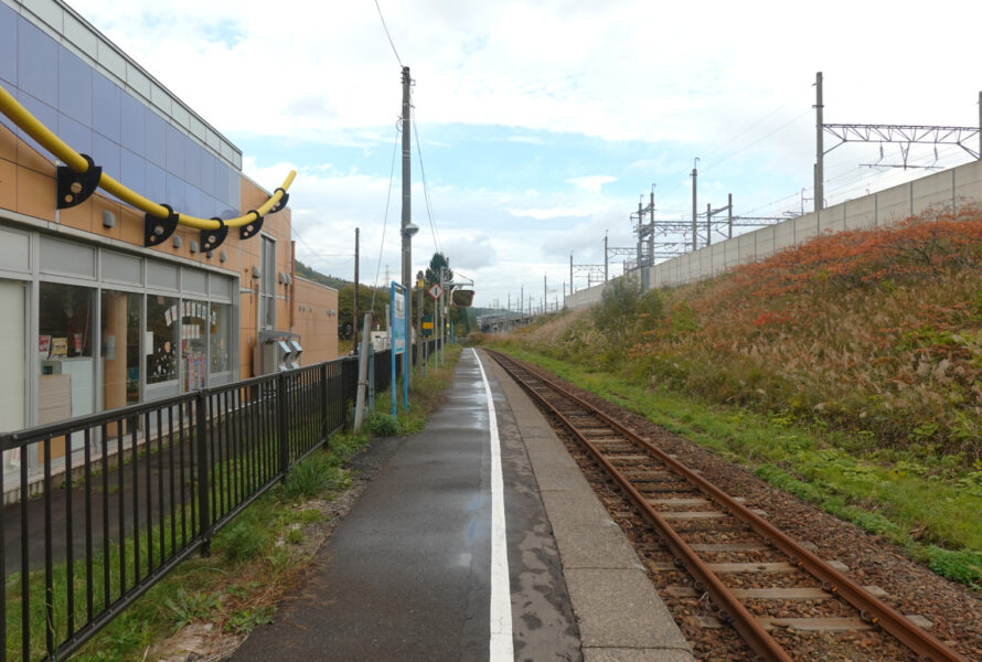 津軽二股駅ホーム