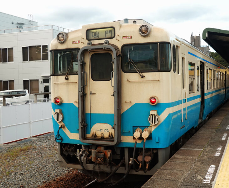 キハ４７形（鳴門駅）