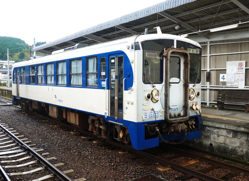 キハ３２形・鉄道ホビートレイン（窪川駅）