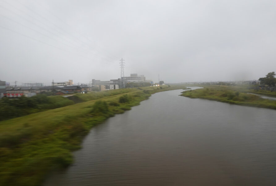 春日川（特急うずしお３号）