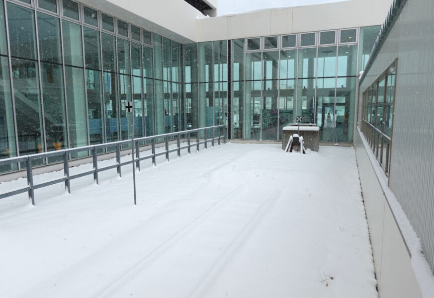 稚内駅車止め（雪）