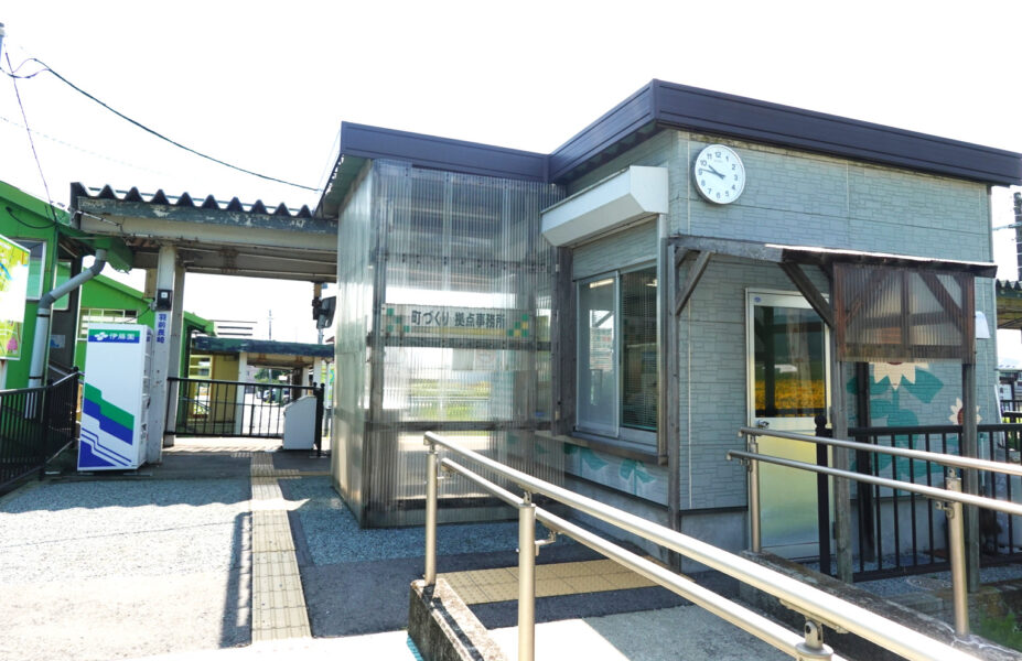 羽前長崎駅の西口