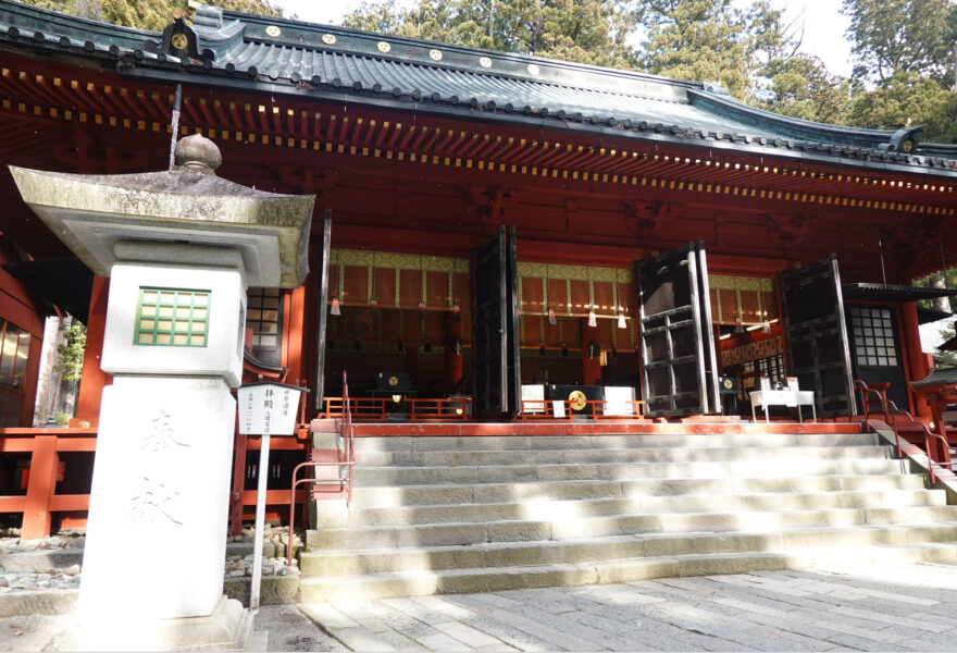 二荒山神社・拝殿