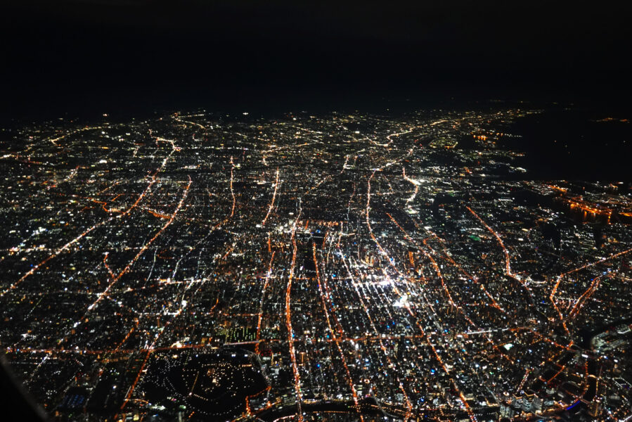 ＪＡＬ１３０便（大阪・夜景）