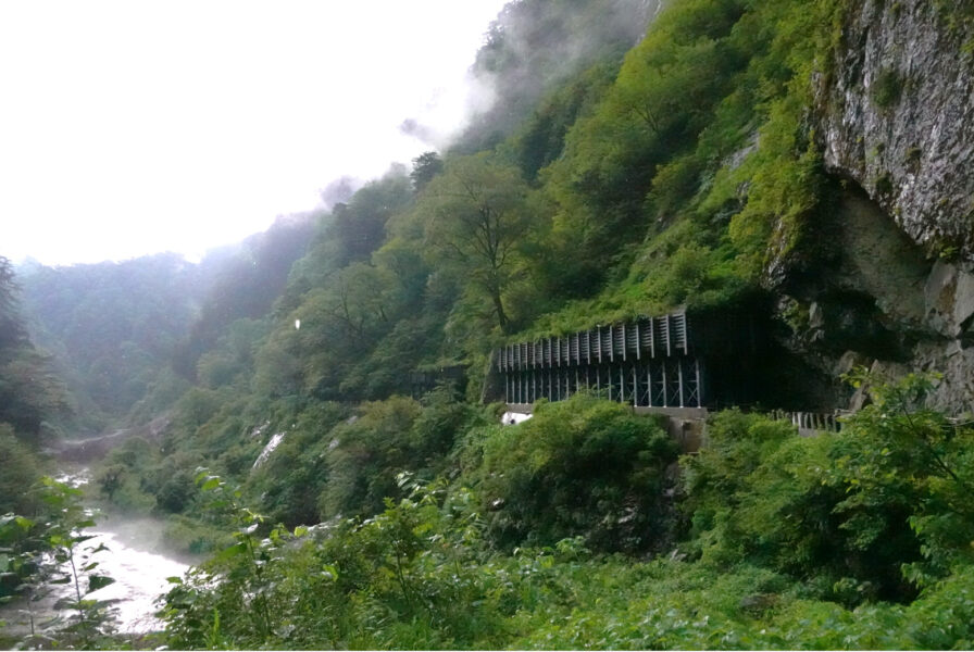 名剣温泉の少し先（欅平）