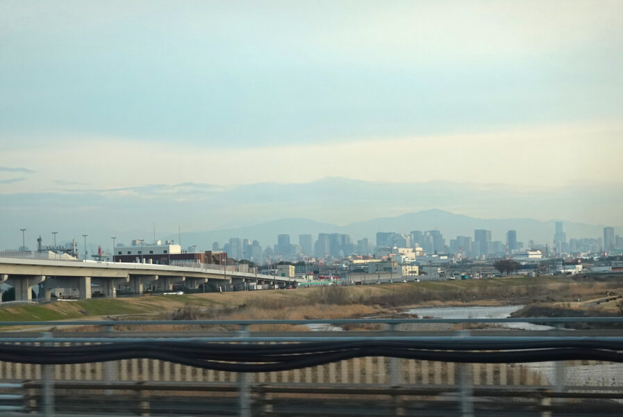 京都交通【西舞鶴駅前⇒伊丹空港】・大阪市街地