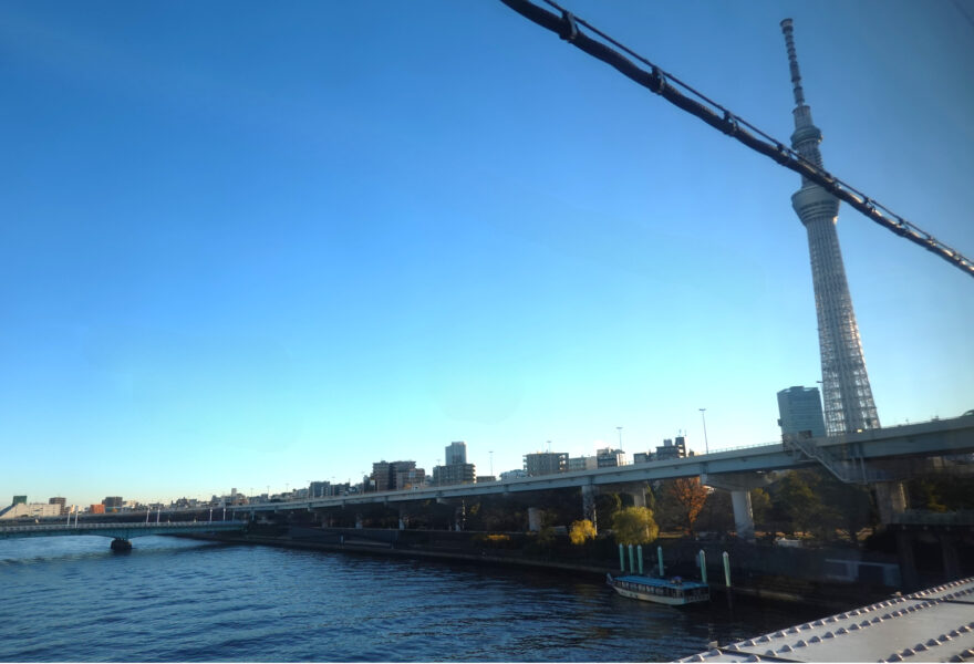 浅草駅発車後・東京スカイツリー（特急けごん７号）