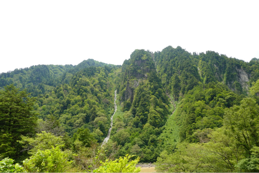 出し六峰（黒部峡谷鉄道・猫又⇒出平）