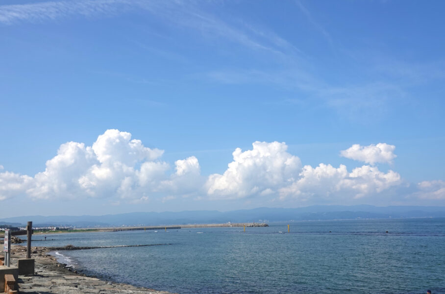 雨晴海岸（能登半島）